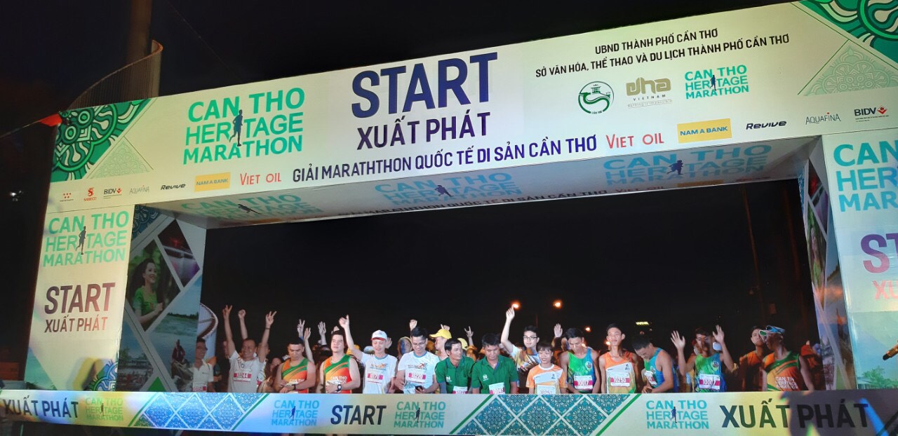 Hoàng Nguyên Thanh vô địch Half Marathon Di sản Cần Thơ 2019