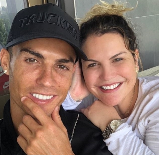Chị gái Ronaldo trút giận dữ vào Van Dijk về Quả bóng vàng