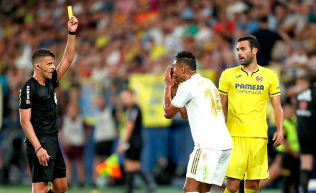 Real Madrid khó xử trong việc tẩy thẻ cho Casemiro đá Siêu kinh điển
