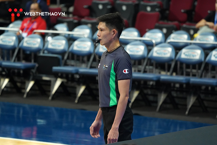 Trọng tài nội xuất sắc nhất VBA Triệu Chí Thành tái ngộ đồng nghiệp tại SEA Games 30