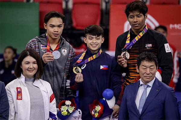 Các tuyển thủ Philippines đoạt huy chương SEA Games 30 được thưởng to
