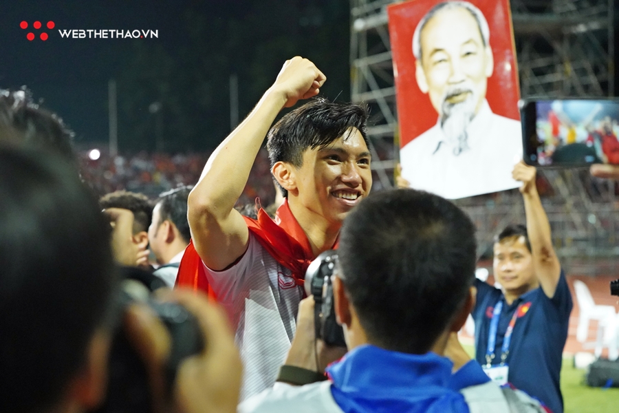 Đoàn Văn Hậu: Cầu thủ U23 Việt Nam quê ở đâu, cao bao nhiêu?