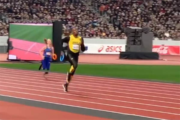 Usain Bolt giờ chạy chút xíu là đau!
