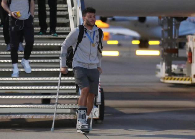 Tin bóng đá 24/12: Liverpool xác nhận chấn thương nghiêm trọng của Oxlade-Chamberlain