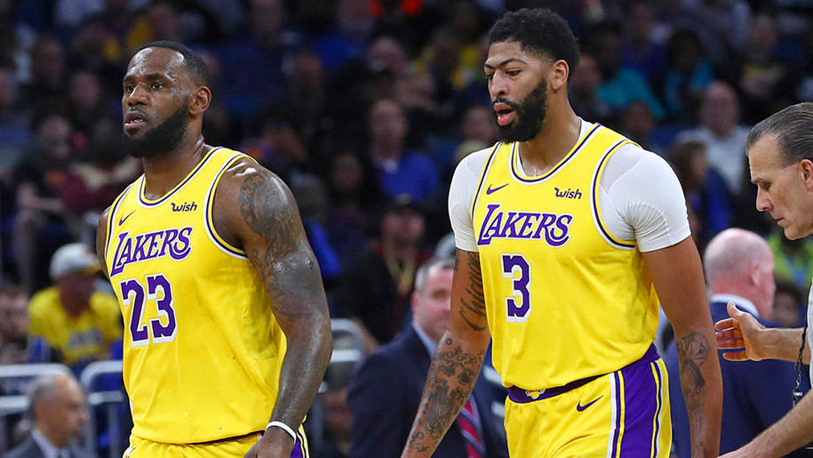 Bất ngờ: Cả LeBron James lẫn Anthony Davis sẽ vắng mặt đêm Giáng Sinh?