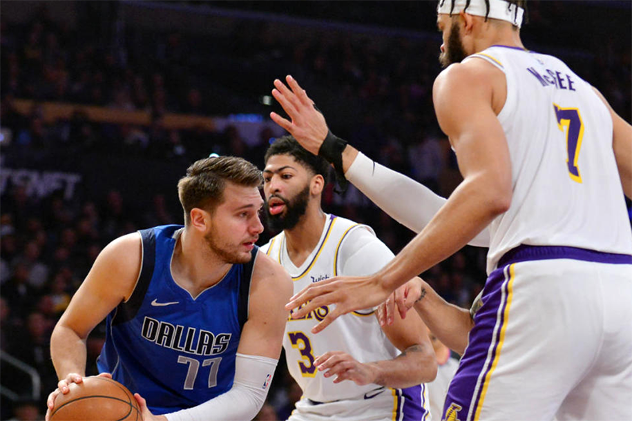 Bóp nghẹt Luka Doncic, Los Angeles Lakers mở lại chuỗi thắng để khép lại 2019