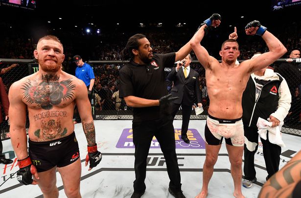 Conor McGregor khoe thể hình lực lưỡng trước UFC 247