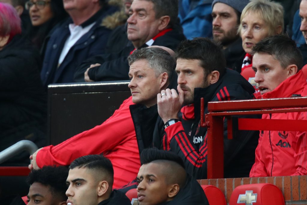Alex Ferguson đang giúp đỡ Solskjaer tại Man Utd như thế nào?