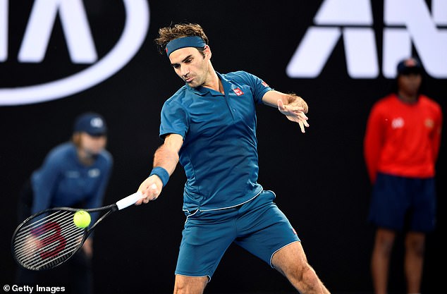 Australian Open chấm hết với Roger Federer và Maria Sharapova