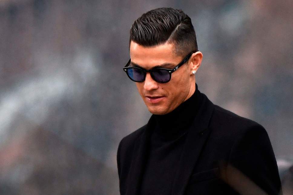 Ronaldo chấp nhận bản án 23 tháng tù treo và nộp phạt 18,8 triệu euro vì trốn thuế
