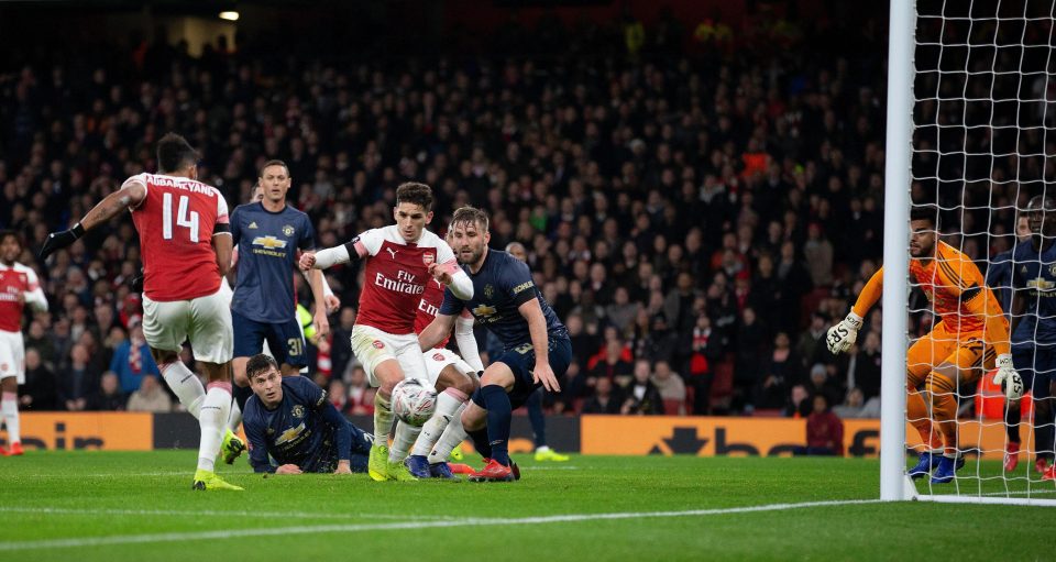 Ngày về đáng nhớ của Sanchez và những điểm nhấn khi Man Utd thắng Arsenal