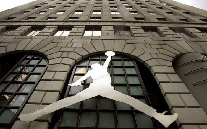 Nhiếp ảnh gia khởi kiện Nike vì vi phạm bản quyền logo Michael Jordan