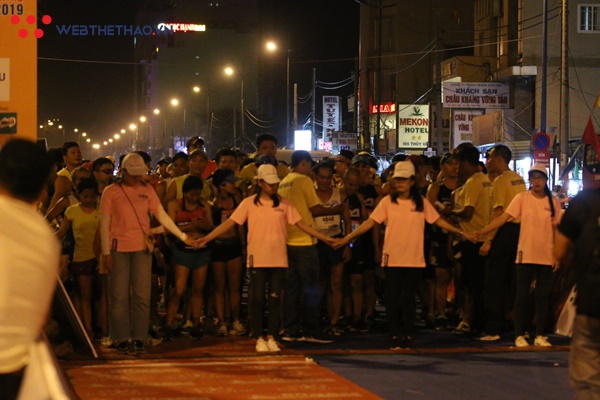Tình nguyện viên - Bí mật đằng sau thành công của giải Tiền Phong Marathon 2019