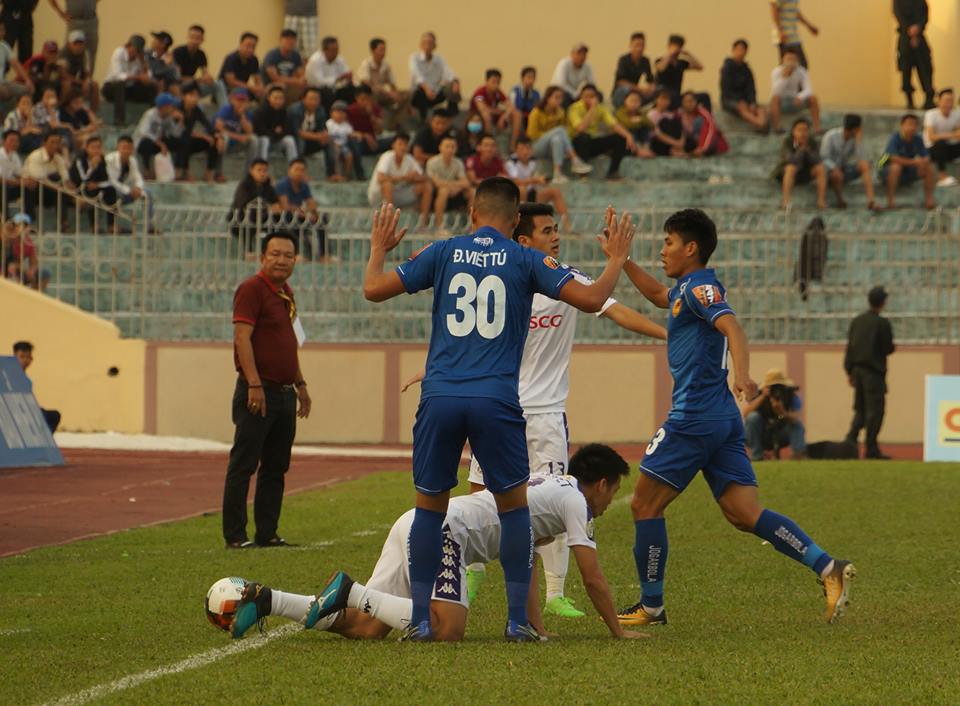 Kết quả Quảng Nam vs Hà Nội FC (1-1): Thoát thua tại Tam Kỳ
