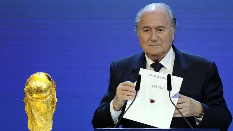 Qatar bí mật trả gần 1 tỉ USD cho FIFA để được đăng cai World Cup 2022?