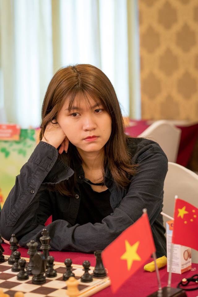 “Hot girl” Kim Phụng rạng ngời tại giải cờ vua HDBank Cup 2019