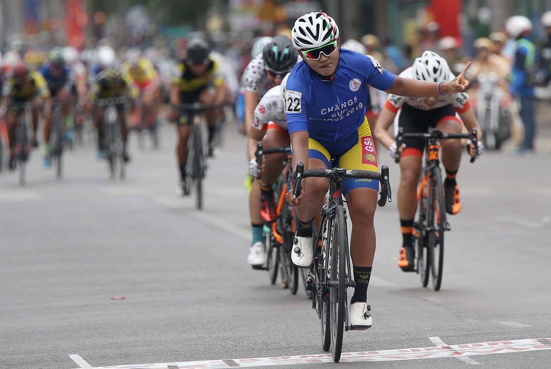 Vắng Nguyễn Thị Thật, nhà vô địch Asiad 2014 “tung hoành” tại giải xe đạp quốc tế Bình Dương