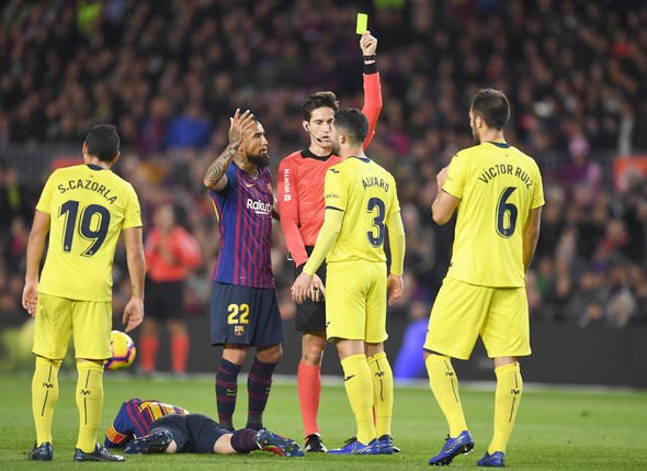 Cầu thủ Barca bị phạm lỗi nhiều nhất 5 giải VĐQG hàng đầu châu Âu
