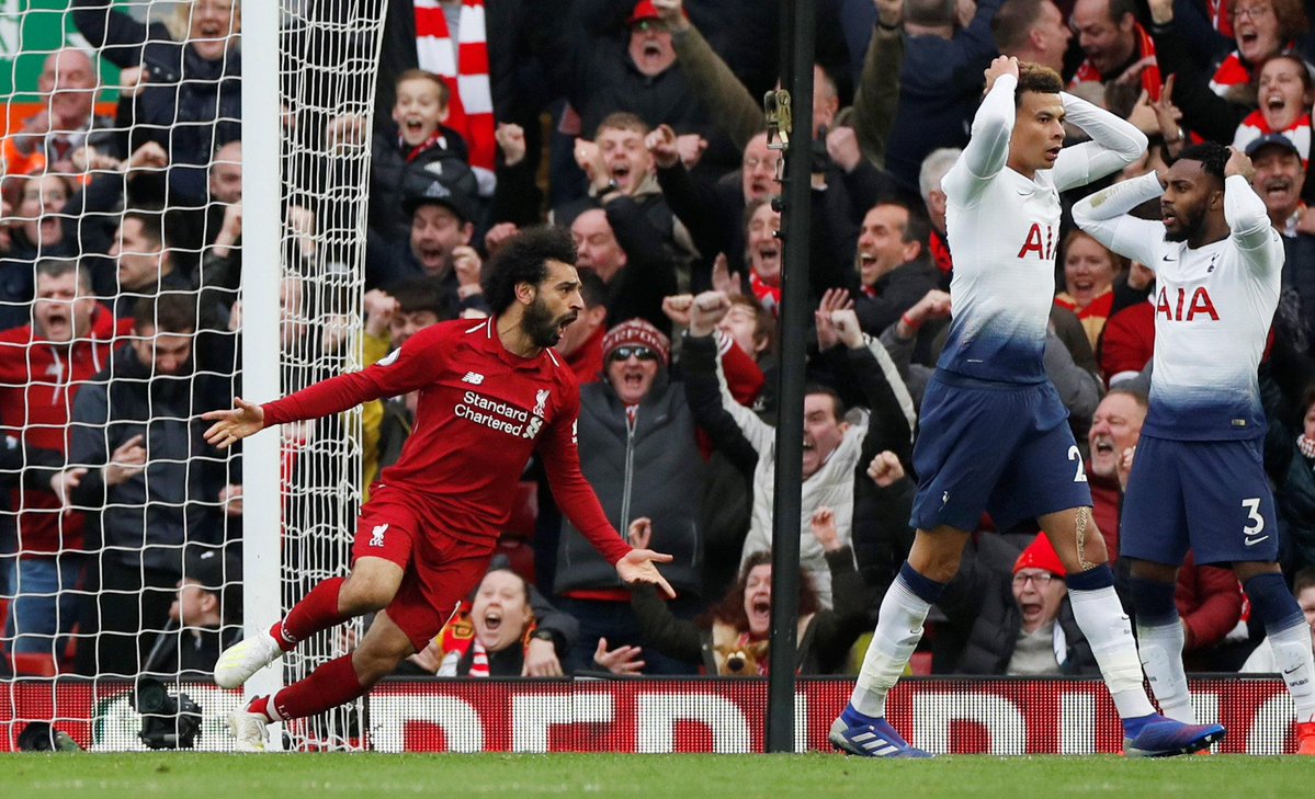 Salah lập công, kỷ lục của Robertson và những điểm nhấn trận Liverpool vs Tottenham