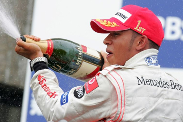 Lewis Hamilton đủ sức xô ngã 8 kỳ quan của Schumacher? (kỳ 1)