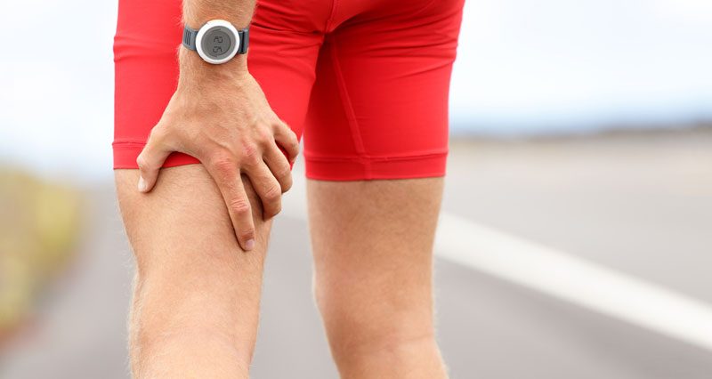 Vì sao chạy hay chấn thương: Chân khỏe hay yếu và cách thử