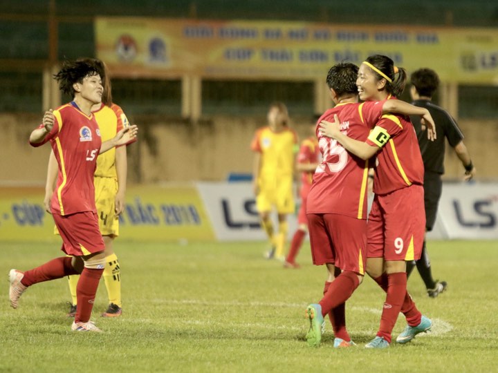 Vòng 4 giải nữ VĐQG – cúp Thái Sơn Bắc 2019: Phong Phú Hà Nam thị uy sức mạnh, TP.HCM I tạo cơn mưa bàn thắng