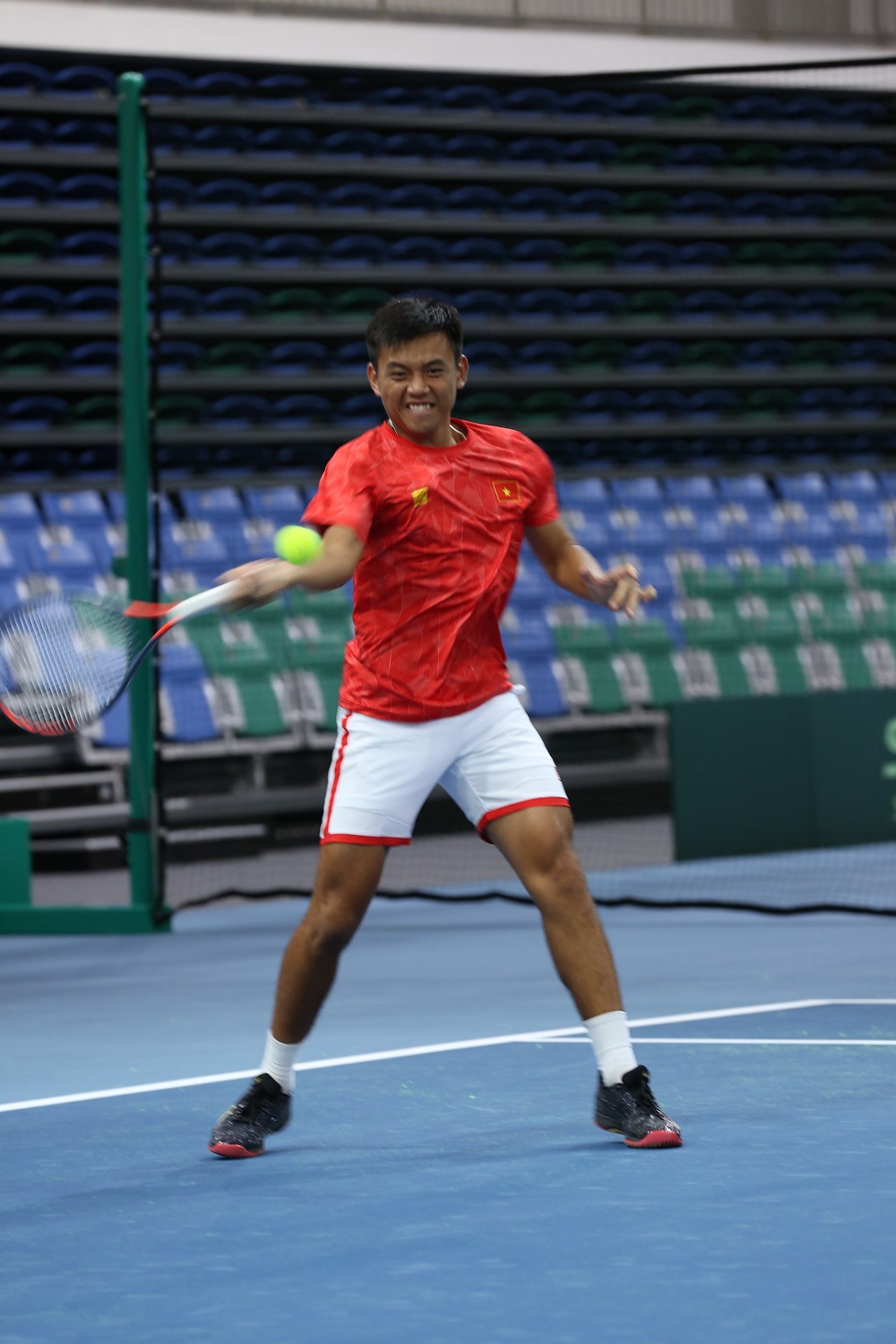 Việt Nam gặp khó tại vòng bảng Davis Cup nhóm III