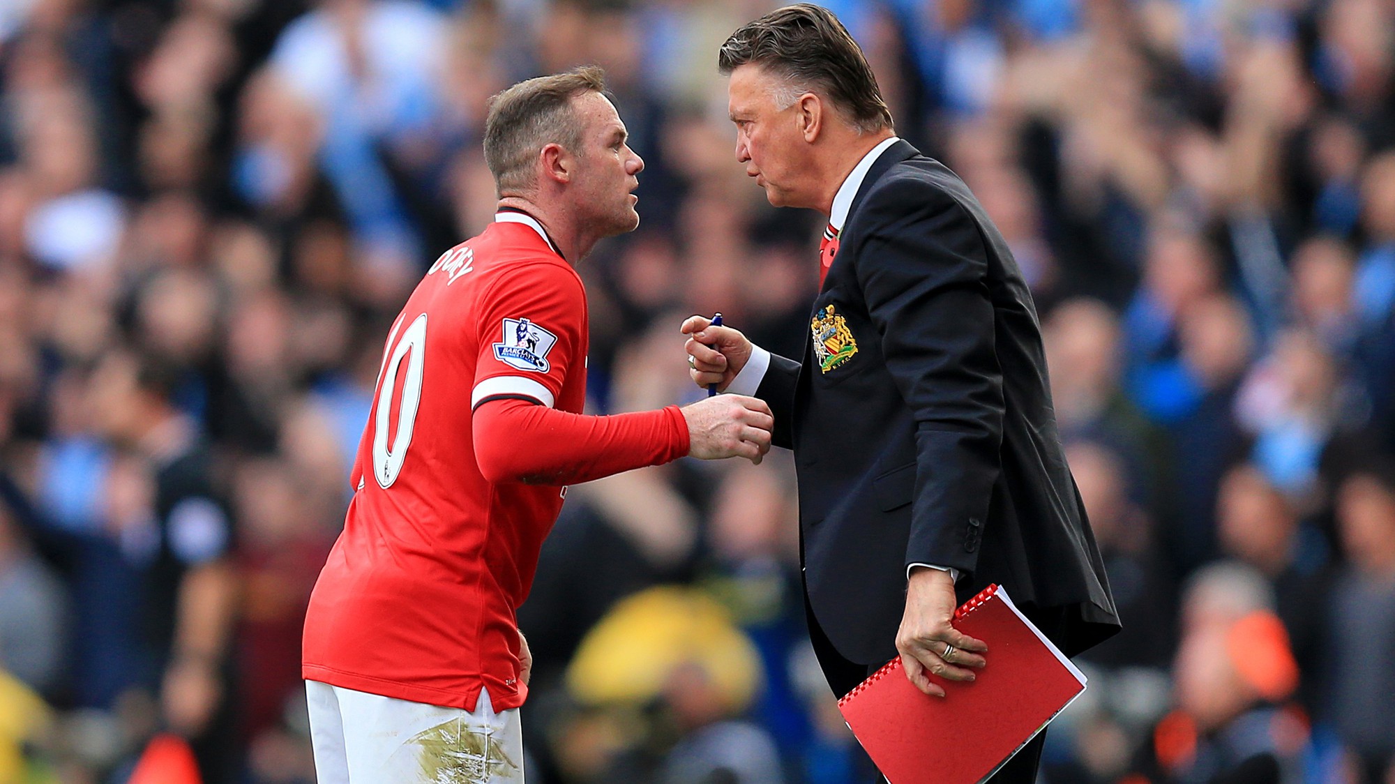 Rooney đưa ra tuyên bố gây sốc về 2 HLV Van Gaal và Sir Alex Ferguson