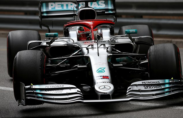 Mercedes chuẩn bị chắp thêm cánh cho Lewis Hamilton
