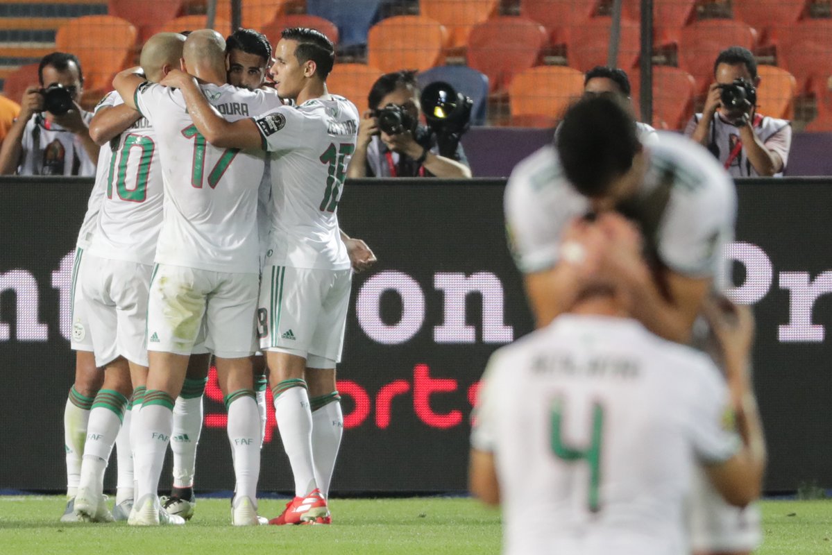 Mahrez đưa Algeria vào chung kết, Mane và Senegal tranh chức vô địch