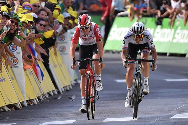 Chặng 9 Tour de France: Daryl Impey thắng cuộc đua song mã