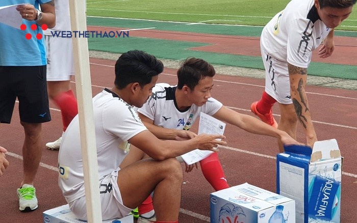 HAGL nghiền ngẫm đội hình Hà Nội FC trước giờ bóng lăn