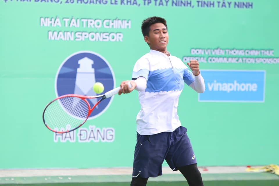Tay vợt 16 tuổi Vũ Hà Minh Đức vô địch giải trẻ U.18 ITF nhóm 5 ở Tây Ninh