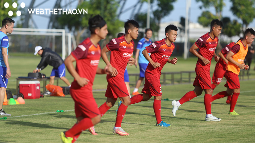 VFF lo lắng khi U22 Việt Nam phải thi đấu trên sân cỏ nhân tạo tại SEA Games 30
