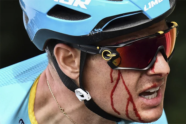 Chặng 1 Tour de France 2019: Teunissen tình cờ đoạt áo vàng