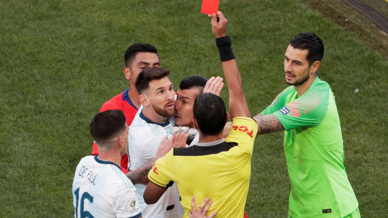 Messi không thèm nhận huy chương, công khai chỉ trích BTC Copa Ameria 2019 thối nát