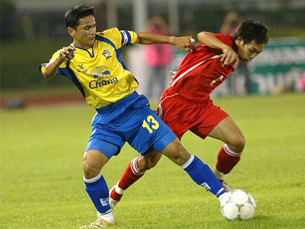 ĐT Việt Nam và thất bại không thể nuốt trôi trước người Thái trong lần duy nhất tham dự Kings Cup