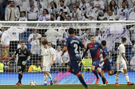 Con trai Zidane đá chính và 5 điểm nhấn ở trận thắng của Real Madrid trước Huesca