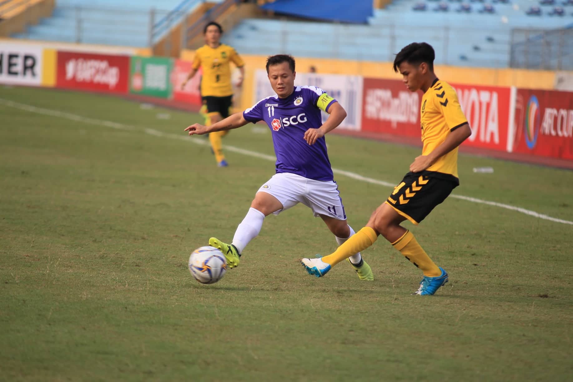 Giành vé vào bán kết AFC Cup, HLV Chu Đình Nghiêm vẫn chưa hài lòng