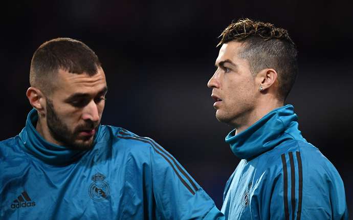 So sánh giữa Benzema và Dybala khi đá với Cristiano Ronaldo