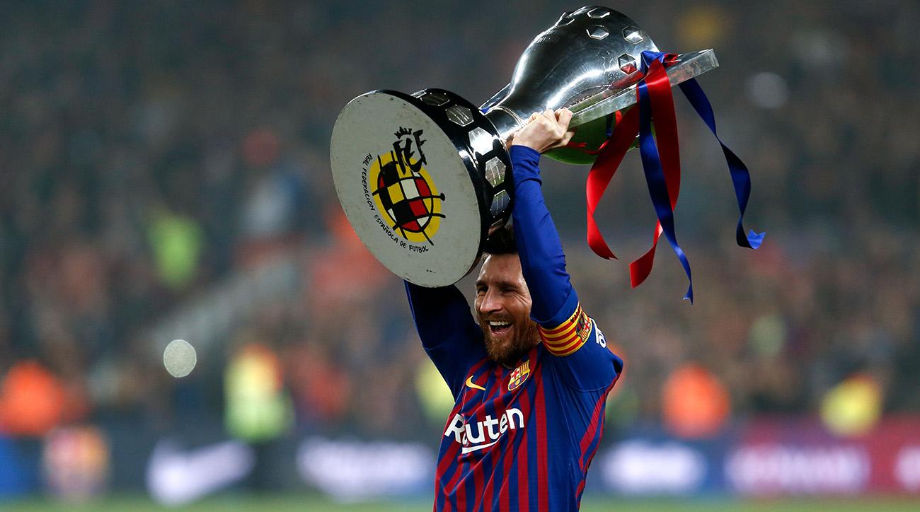 Messi áp sát kỷ lục về danh hiệu của Ryan Giggs