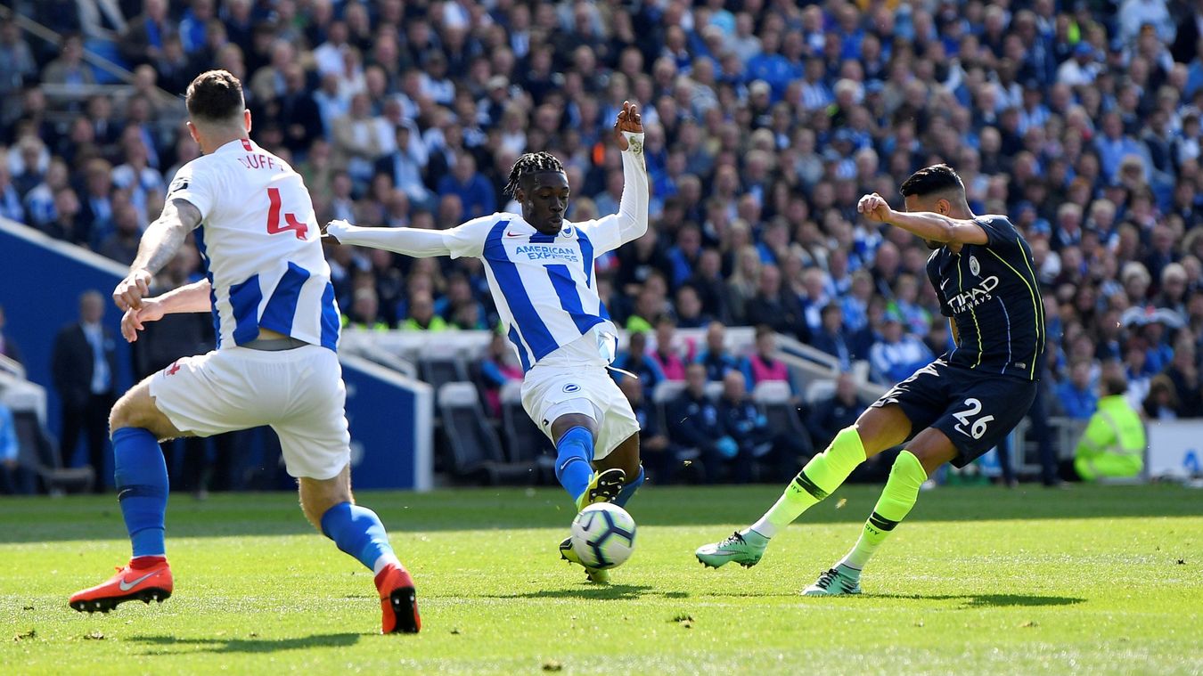 Kết quả Brighton vs Man City (1-4): Man City bảo vệ chức vô địch