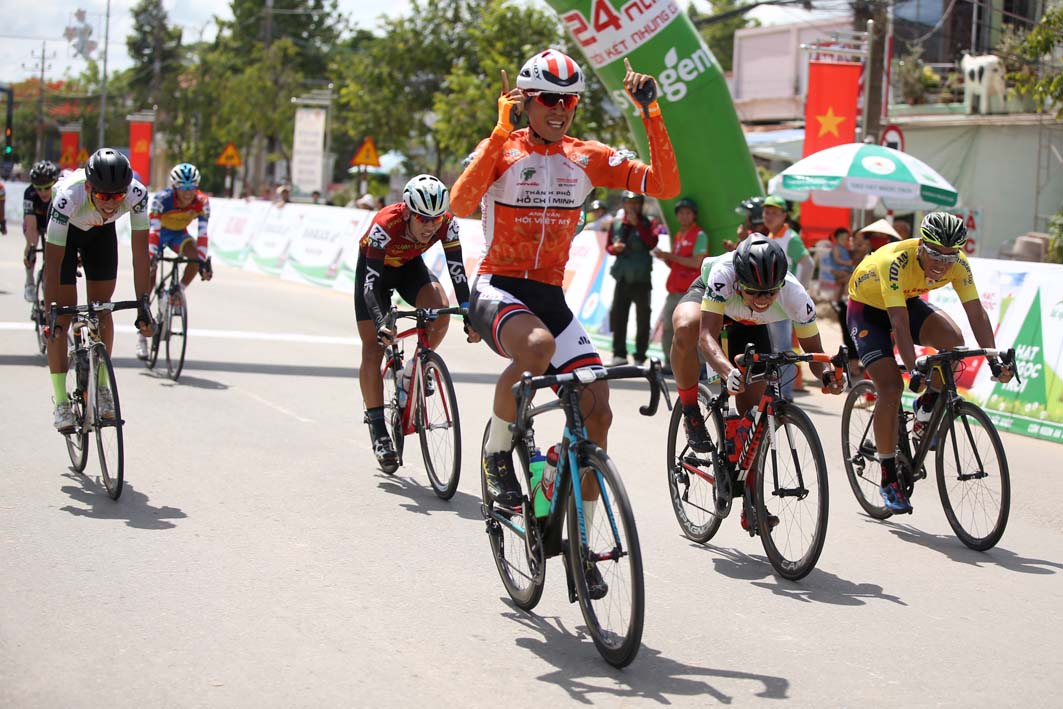 22 tay đua không hoàn thành chặng 7 Giải xe đạp toàn quốc về nông thôn – Tranh Cúp Gạo Hạt Ngọc Trời 2019