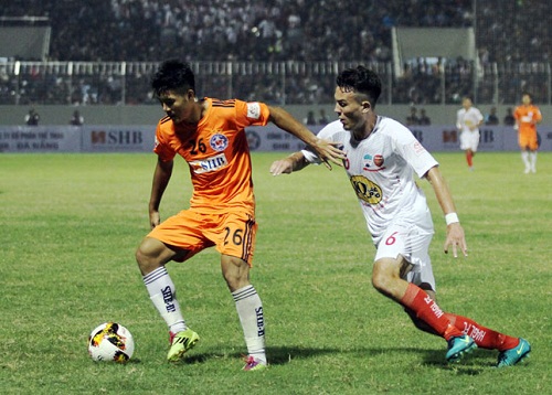 Vòng 11 V.League 2019: Quảng Nam chưa đổi vận, TP.HCM giữ vững ngôi đầu