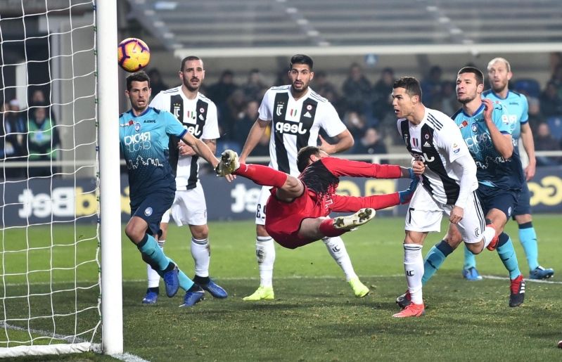 Vì sao Ronaldo vắng mặt trong đội hình tiêu biểu của Serie A mùa 2018/19?
