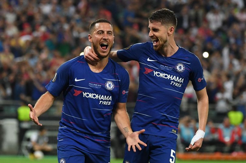 Hazard chính thức xác nhận tương lai sau khi Chelsea vô địch Europa League