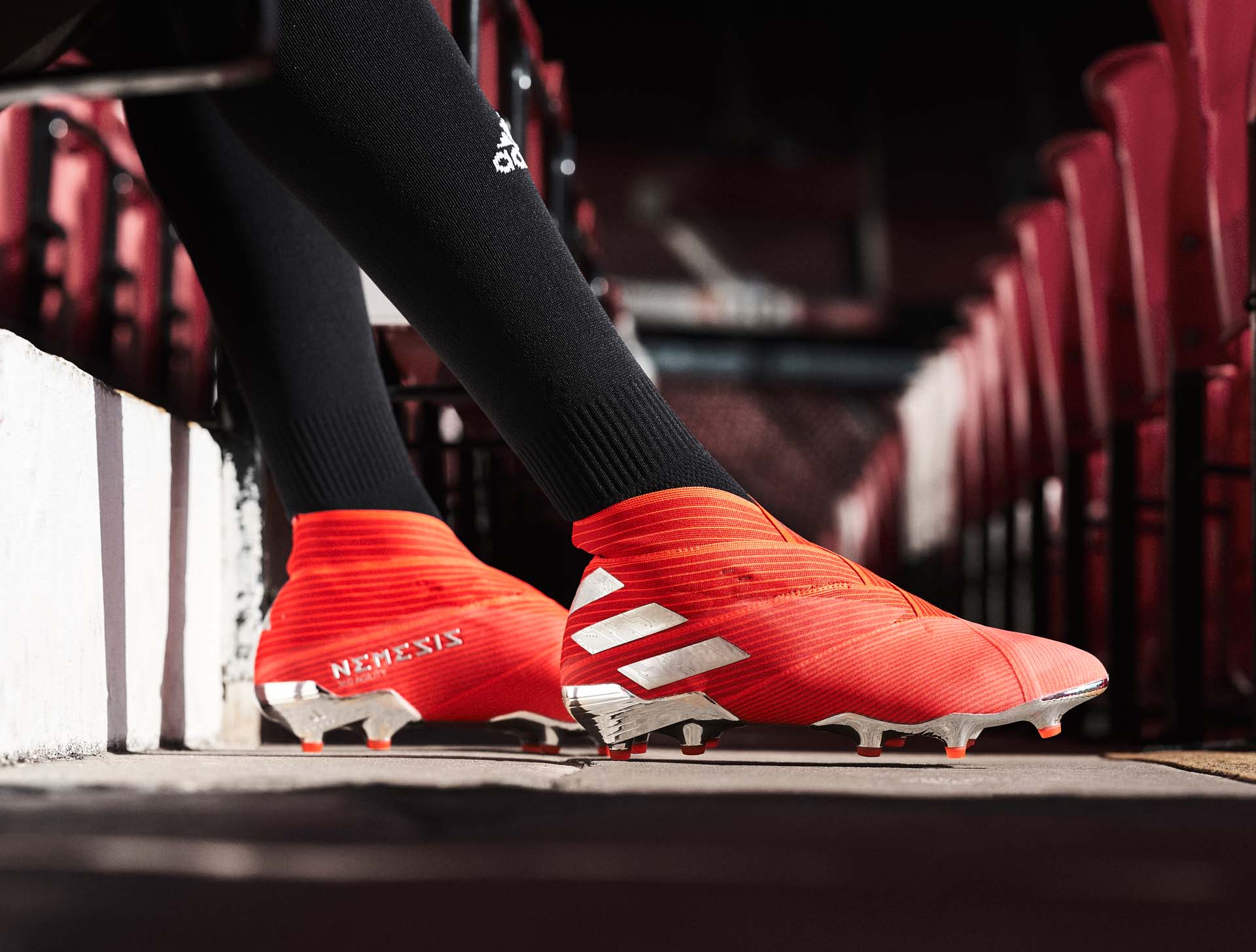 Adidas ra mắt giày Nemeziz 19+ thế hệ mới