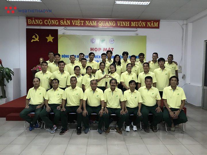 Lê Tú Chinh và dàn sao điền kinh TPHCM mướt mồ hôi chạy 5km HCMC Marathon 2019