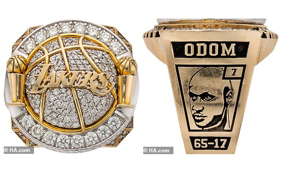 2 chiếc nhẫn đặc biệt của đồng đội Kobe Bryant bị rao bán