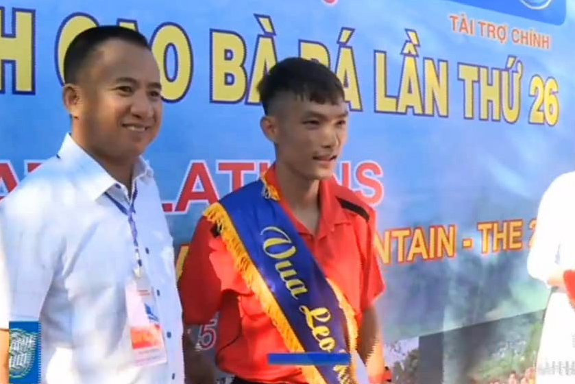 Nguyễn Thị Oanh có danh hiệu mới, “sao marathon SEA Games” Bình Phước vô đối ở việt dã leo núi toàn quốc